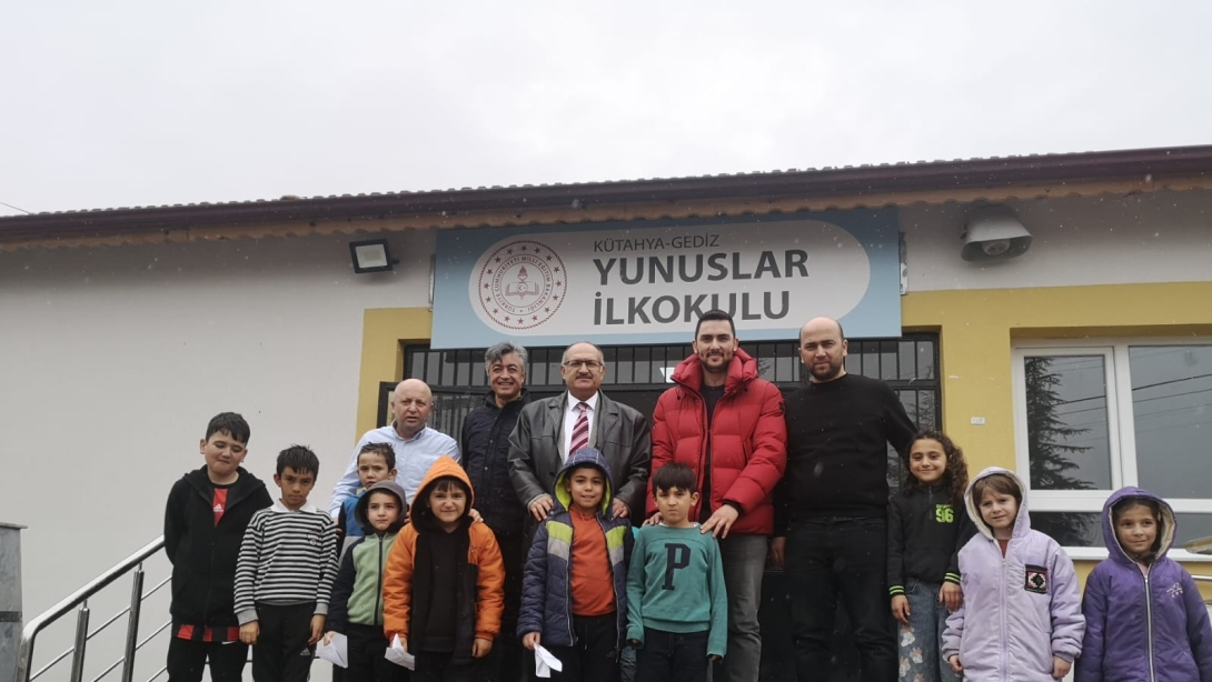 İLÇE MİLLİ EĞİTİM MÜDÜRÜMÜZ SAYIN MAHMUT BAHADUR'UN YENİGÜNEY İLKOKULU VE YUNUSLAR İLK- ORTAOKULUNA ZİYARETİ